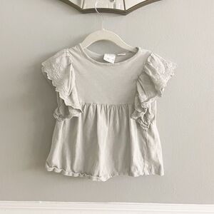 Zara Girls Size 4-5 years Eyelet Flutter Sleeve Grey T-Shirt
